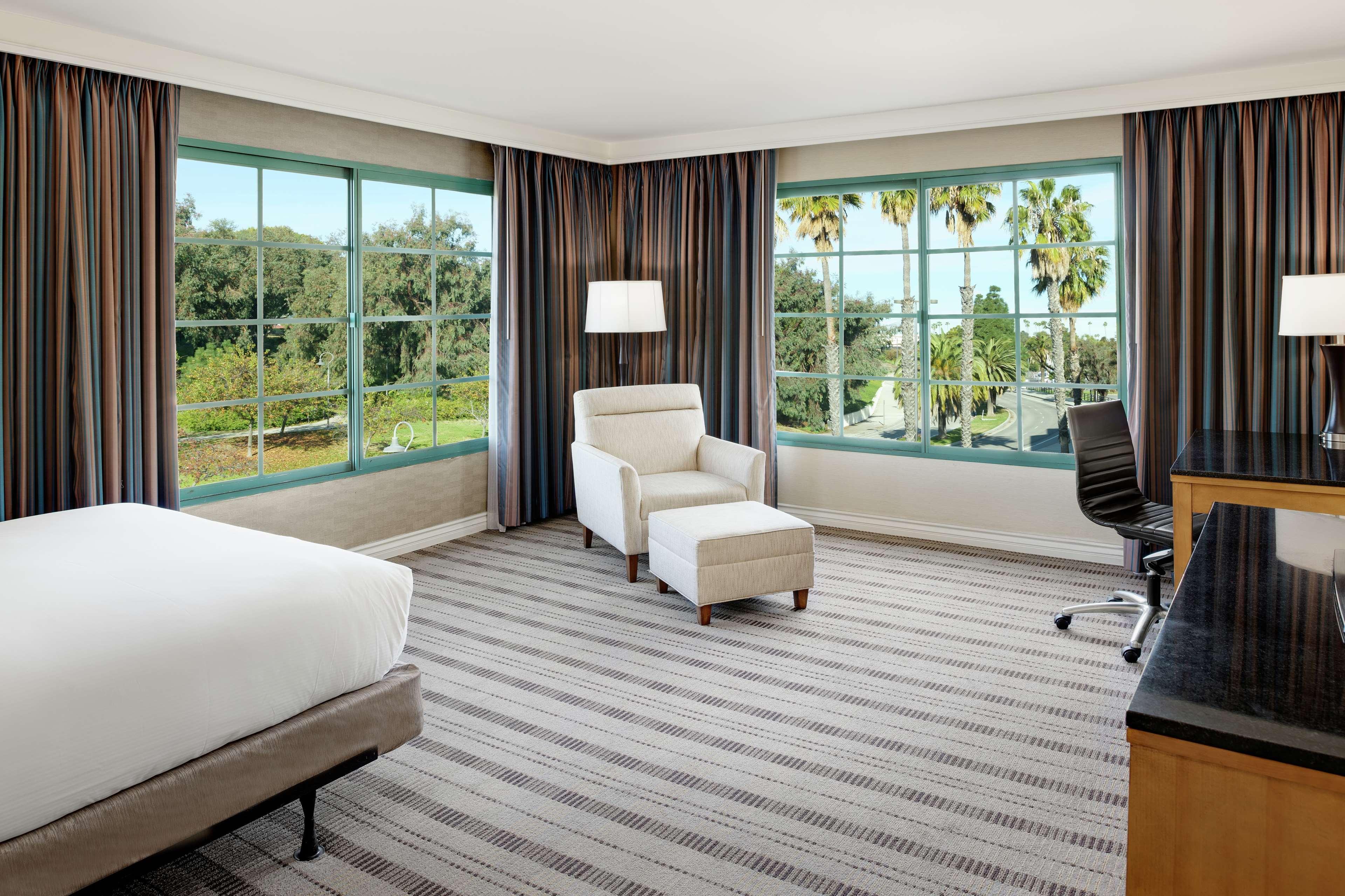 Doubletree By Hilton San Pedro Hotel Long Beach Kültér fotó